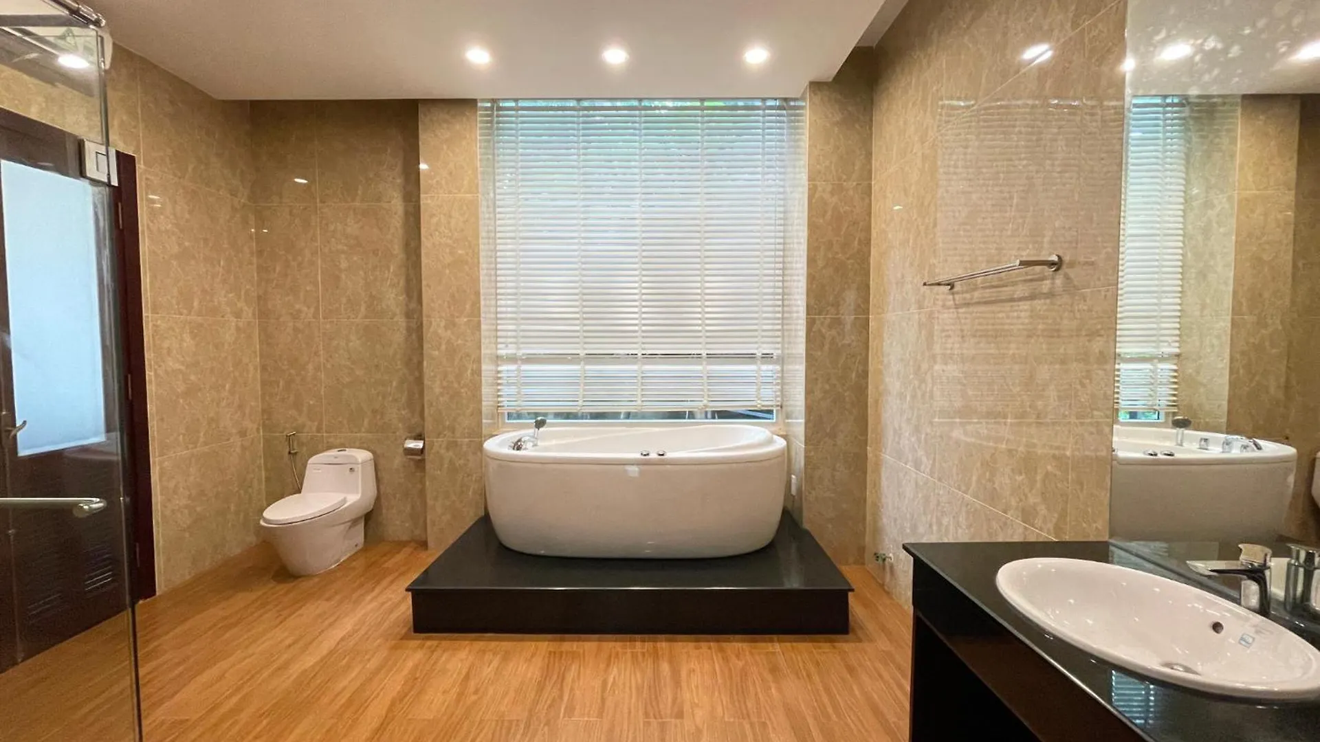 Cassabella Hotel & Apartments Vung Tau 3*,